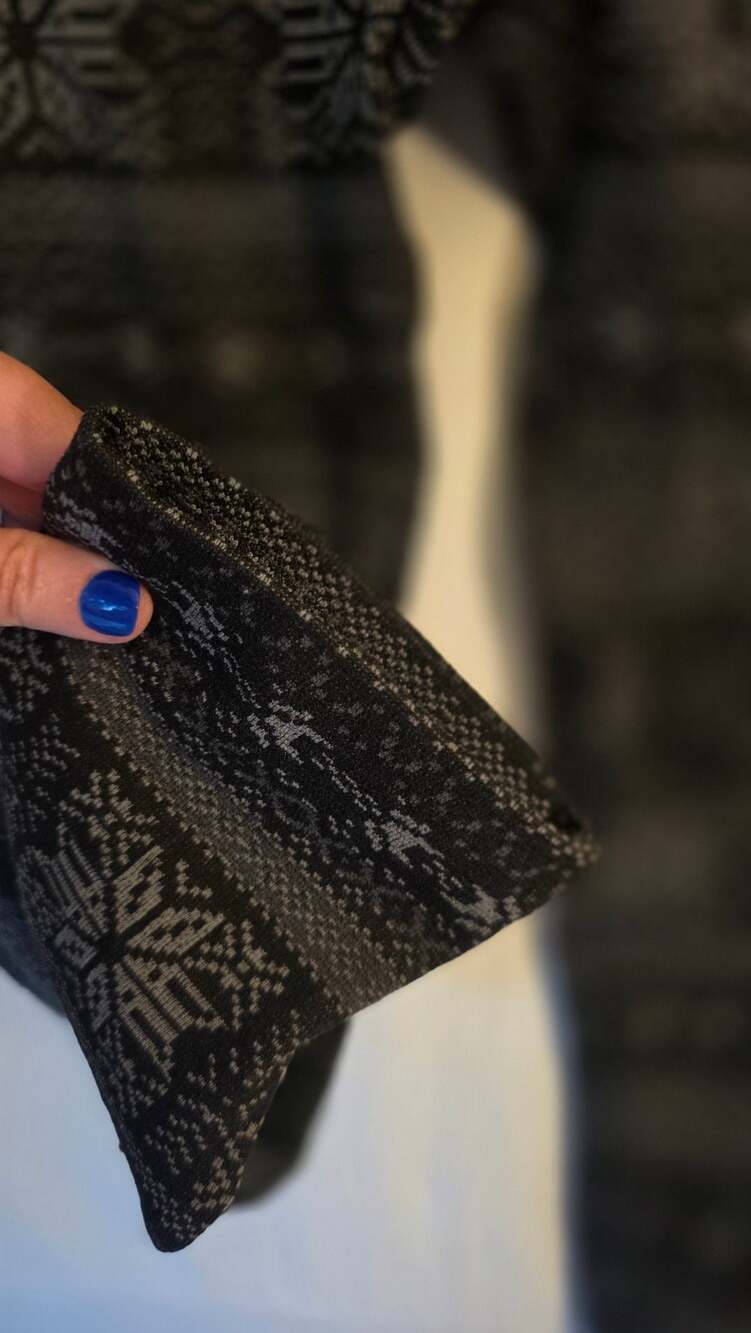 Tahari Black and Gray Fair Isle Print Leggings, Size 2x/3x - Picture 3 of 6